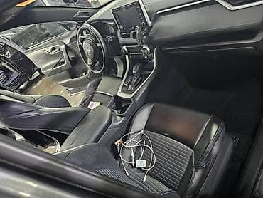 lexus ls 200: Toyota RAV4: 2019 г., Гибрид, Кроссовер — 6