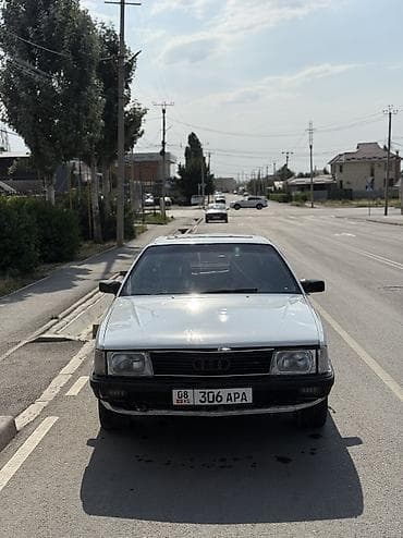 Audi 100: 1989 г., 2.3 л, Механика, Бензин