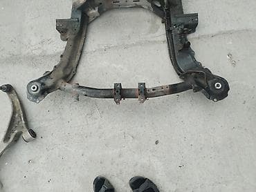 селика: Передний подрамник Honda, Б/у, Оригинал — 2