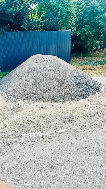 холлофайбер подушка: Щебень фракции мелкой и средней (ориентировочно 5–20 мм), отсев/гравий — 9