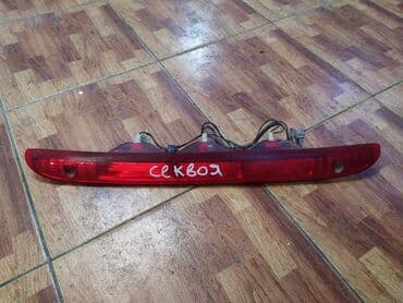 Toyota Sequoia стоп сигнал на спойлере, Тойота Секвойя стоп сигнал на