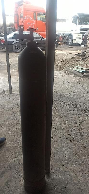 Промышленный газовый баллон, Наполнение: Кислород, Объем баллона: 40 л, Применение: Сварка и резка