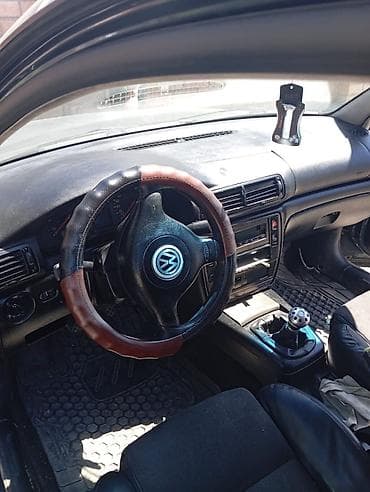 2 9 тди: Volkswagen Passat: 1999 г., 2.5 л, Кол менен иштөөчү, Дизель, Седан — 8