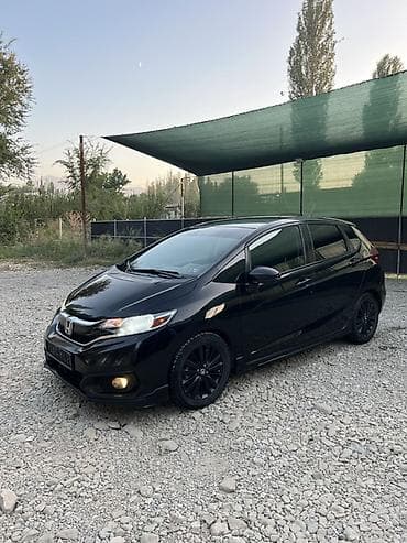rf 2: Honda Fit: 2017 г., 1.5 л, Механика, Бензин, Хэтчбэк — 2
