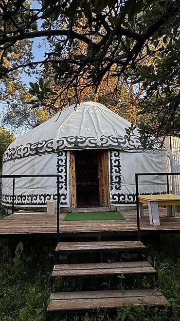 Юрта традиционного типа с внутренним обустройством под комфортное at lalafo.kg Юрта традиционного типа с внутренним обустройством под комфортное
