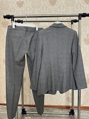 Айымдардын кийими: Женский брючный костюм KGS Collection, размер 40. Производство — — 4