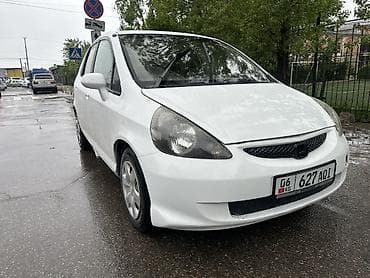 Унаа сатуу: Honda Fit: 2002 г., 1.3 л, Вариатор, Бензин, Хетчбек — 1
