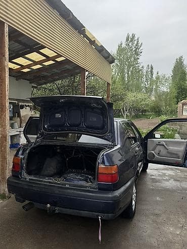 Продажа авто: Volkswagen Vento: 1992 г., 1.8 л, Механика, Бензин, Седан — 6