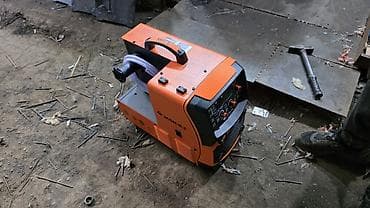 фазы: Сварочный полуавтомат NB 250 и NB 270 Максимальный рабочий ток: 250 — 10