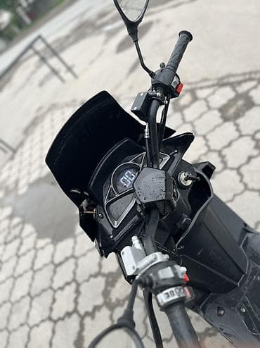 nmax скутер: Скутер (макси-стиль), черный - Дизайн: агрессивная передняя оптика с — 6