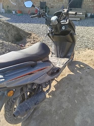 глушитель на бмв: Макси-скутер 150 куб. см, Бензин, Б/у — 4