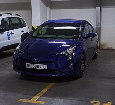 prius v: Toyota Prius: 2018 г., 1.8 л, Автомат, Гибрид, Хэтчбэк — 10