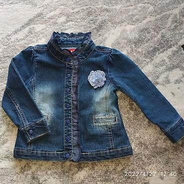 nike react: Детская, джинсовая курточка. 98 размер примерно на 3 годика. Б.у. в — 1