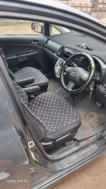 каджила: Toyota WISH: 2003 г., 1.8 л, Автомат, Бензин, Минивэн — 1