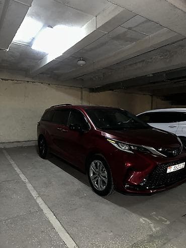 прадаю экскаватор: Toyota Sienna: 2022 г., Автомат, Гибрид, Минивэн — 1