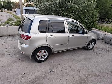Mazda Demio: 2005 г., 1.5 л, Автомат, Бензин, Хэтчбэк at lalafo.kg Mazda Demio: 2005 г., 1.5 л, Автомат, Бензин, Хэтчбэк