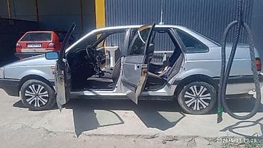 Volkswagen Passat: 1990 г., 2 л, Механика, Бензин, Седан — 3