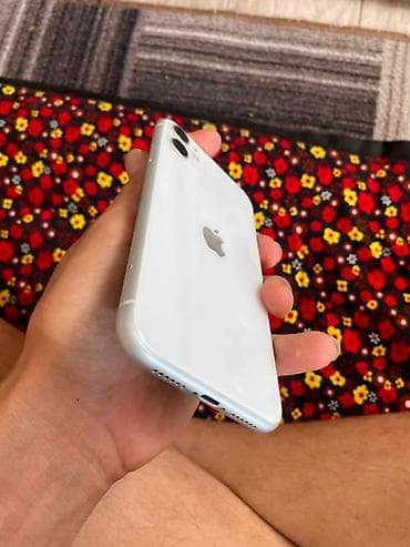 Техника и электроника: IPhone 11, 128 ГБ, белый

Фейс трутон работает
Без царапин 
Акб 87% — 7