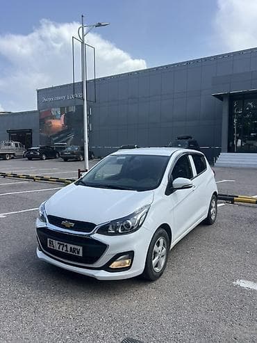 Продажа авто: Chevrolet Spark: 2020 г., 1 л, Автомат, Бензин, Хэтчбэк — 1