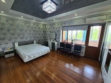 2 х комнатную квартиру по суточно в 8 мкр: 2 комнаты, Собственник, С мебелью полностью — 1