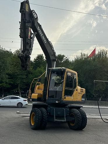 асфаль: Экскаватор, Volvo, Колесный — 2