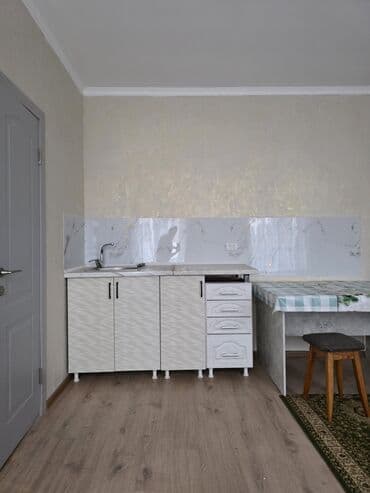 аренда дома на ночь: Сдаётся студия с отдельным санузлом и мини‑кухней в районе — 2