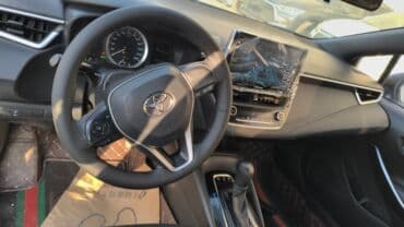 моновпрыск опель вектра а 1.8: Toyota Corolla: 2020 г., 1.8 л, Робот, Гибрид, Седан — 17