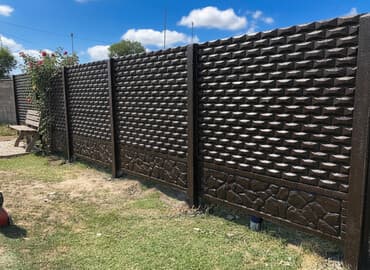 монтаж слаботочных систем: Еврозаборы из железобетонных панелей - Материал: армированный бетон — 1