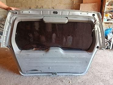 step: Кузовные запчасти на Subaru Forester (на фото): - Капот серебристый — 3