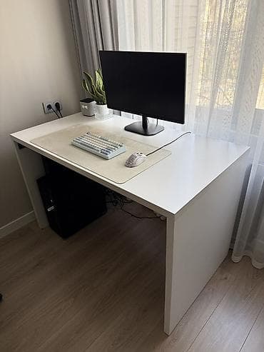 офисные столы купить: Офисный стол, Б/у, Нерегулируемый, цвет - Белый, Прямоугольный, ЛДСП, Самовывоз — 1