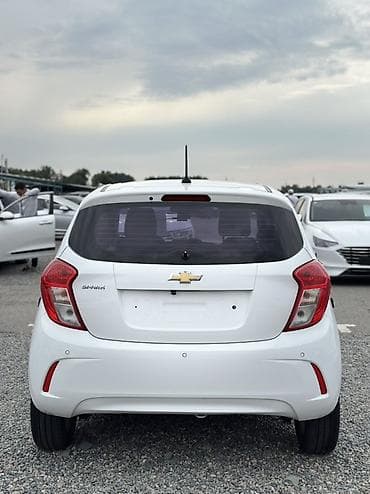 wuling mini ev: Chevrolet Spark: 2019 г., Бензин, Хэтчбэк — 4