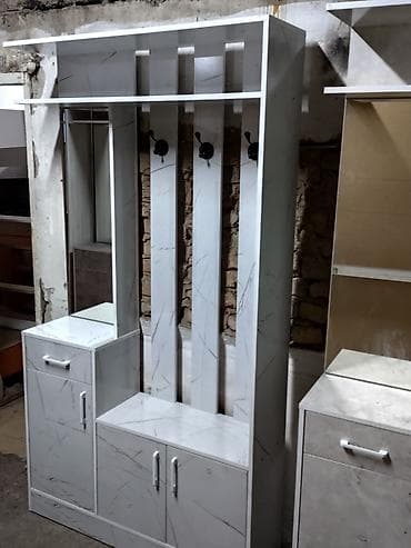 Окна и комплектующие: Прихожая модульного типа с сиденьем и системой хранения. Особенности — 4