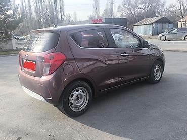 Транспорт: Chevrolet Spark: 2019 г., 1 л, Автомат, Бензин, Хэтчбэк — 1
