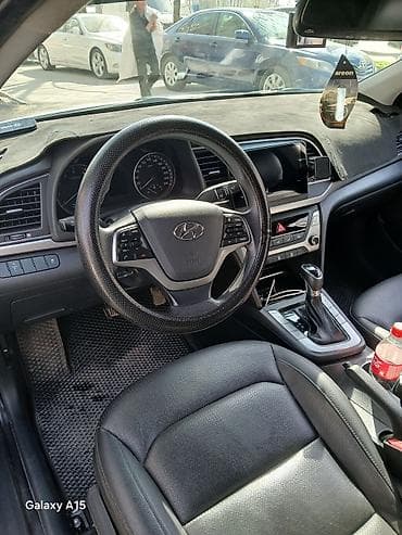 Продажа авто: Hyundai Avante: 2017 г., 1.6 л, Автомат, Газ, Седан — 7
