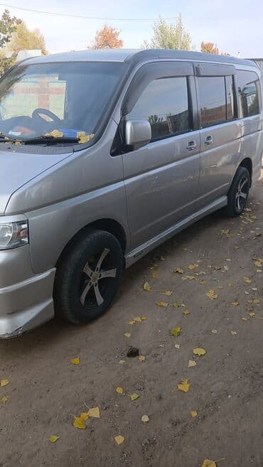 фит универсал: Honda Stepwgn: 2004 г., Минивэн — 1