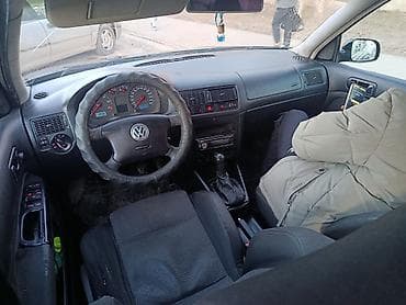 jeely coolray: Volkswagen Golf: 2002 г., 1.6 л, Механика, Бензин, Хэтчбэк — 5