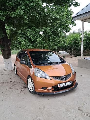 авто хонда: Honda Fit: 2009 г., 1.5 л, Автомат, Бензин, Хэтчбэк — 5