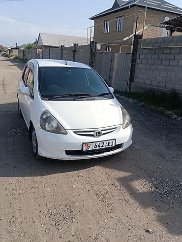 фе: Honda Fit: 2002 г., 1.3 л, Вариатор, Бензин, Хэтчбэк — 2