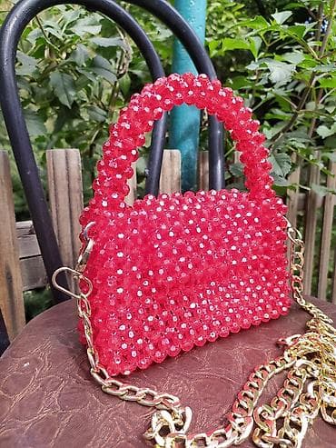 резинки для плетения rainbow loom: Продаю Сумочку из бусин ручной работы
адрес Бишкек район Гес 2 — 4