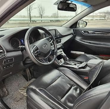lada 2101: Hyundai Grandeur: 2019 г., 3 л, Автомат, Газ, Фастбек — 6
