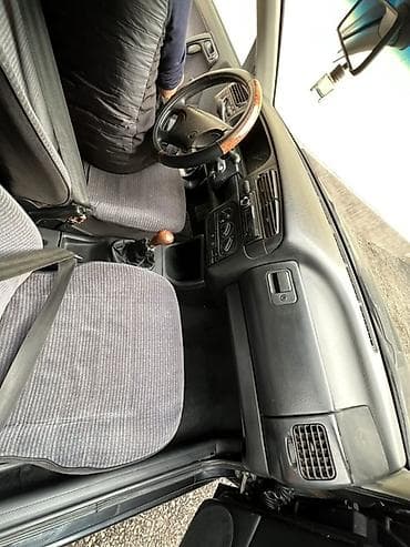 Volkswagen: Volkswagen Golf: 1992 г., 1.8 л, Механика, Бензин, Хэтчбэк — 6