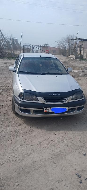 Toyota Avensis: 2000 г., 1.8 л, Механика, Бензин, Седан