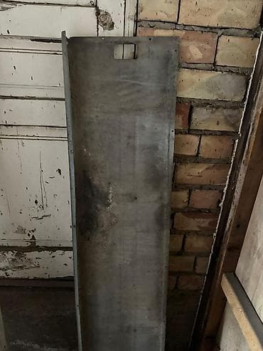 пластиковые тарелки: Hyundai портер задний обшивка борта — 1