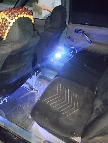 дверные обшивки гольф 4: Volkswagen Passat: 1990 г., Универсал — 4