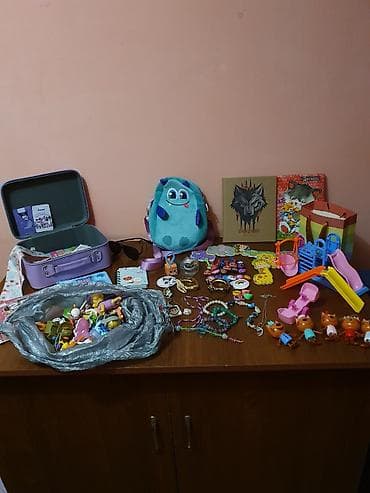 Игрушки: ПРОДАЮТСЯ - много разных игрушек. Чемодан KUROMI с канцелярией — 1