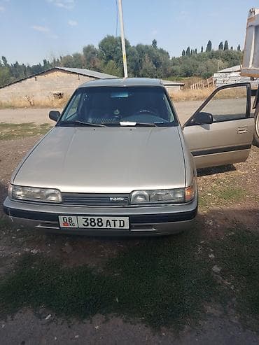 mazda 321: Mazda 626: 1991 г., 2 л, Автомат, Бензин, Седан — 2