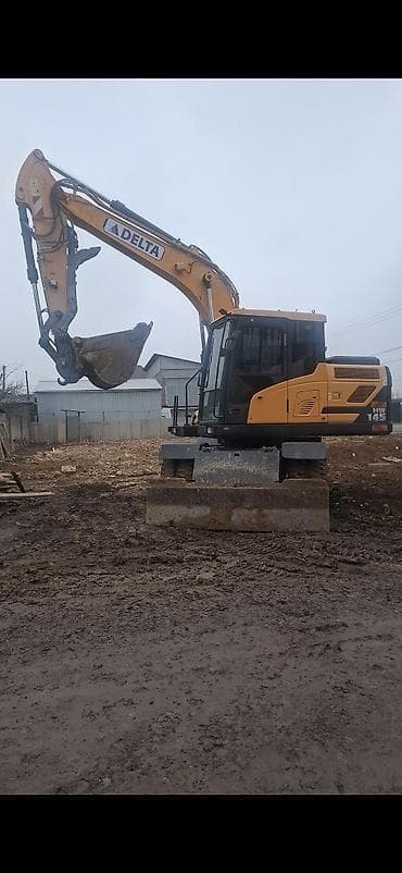 Экскаватор, Hyundai, Колесный