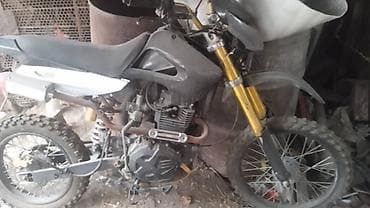 full construction: Эндуро/питбайк для бездорожья - Двигатель: одноцилиндровый 4‑тактный — 3