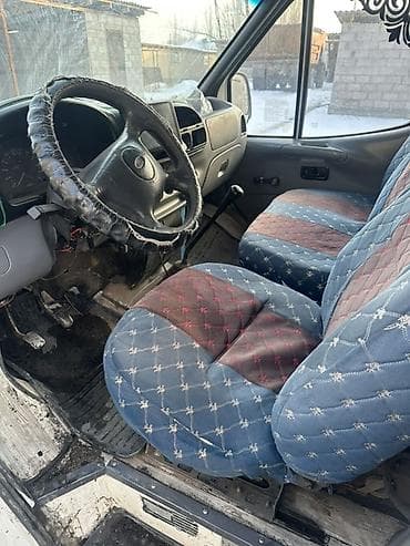 pasat b3: Легкий грузовик, Ford, Стандарт, 3 т, Б/у — 5