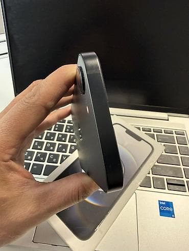 nikon p520: IPhone 16e, Б/у, 128 ГБ, Черный, Чехол, Кабель, Коробка, 99 % — 2